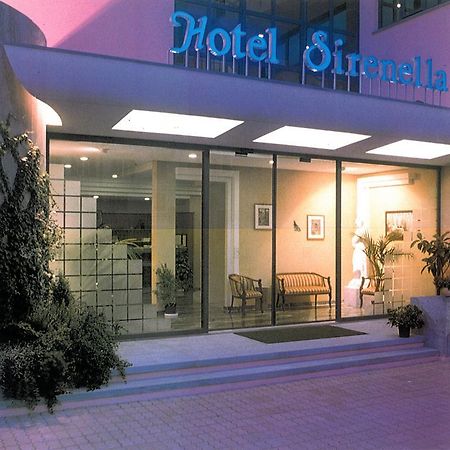 Hotel Sirenella Меле Екстериор снимка