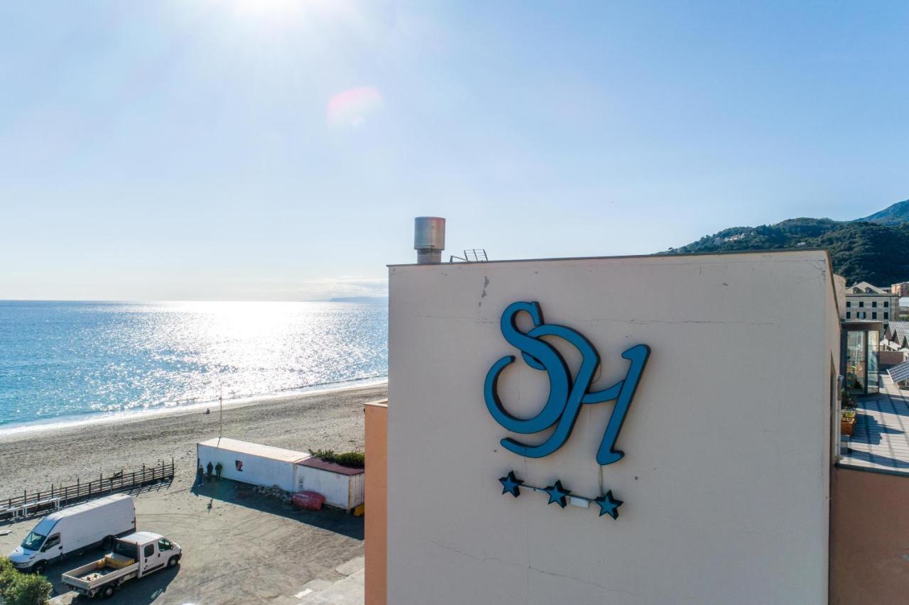 Hotel Sirenella Меле Екстериор снимка
