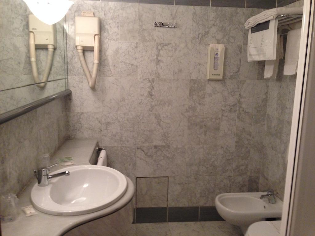 Hotel Sirenella Меле Стая снимка