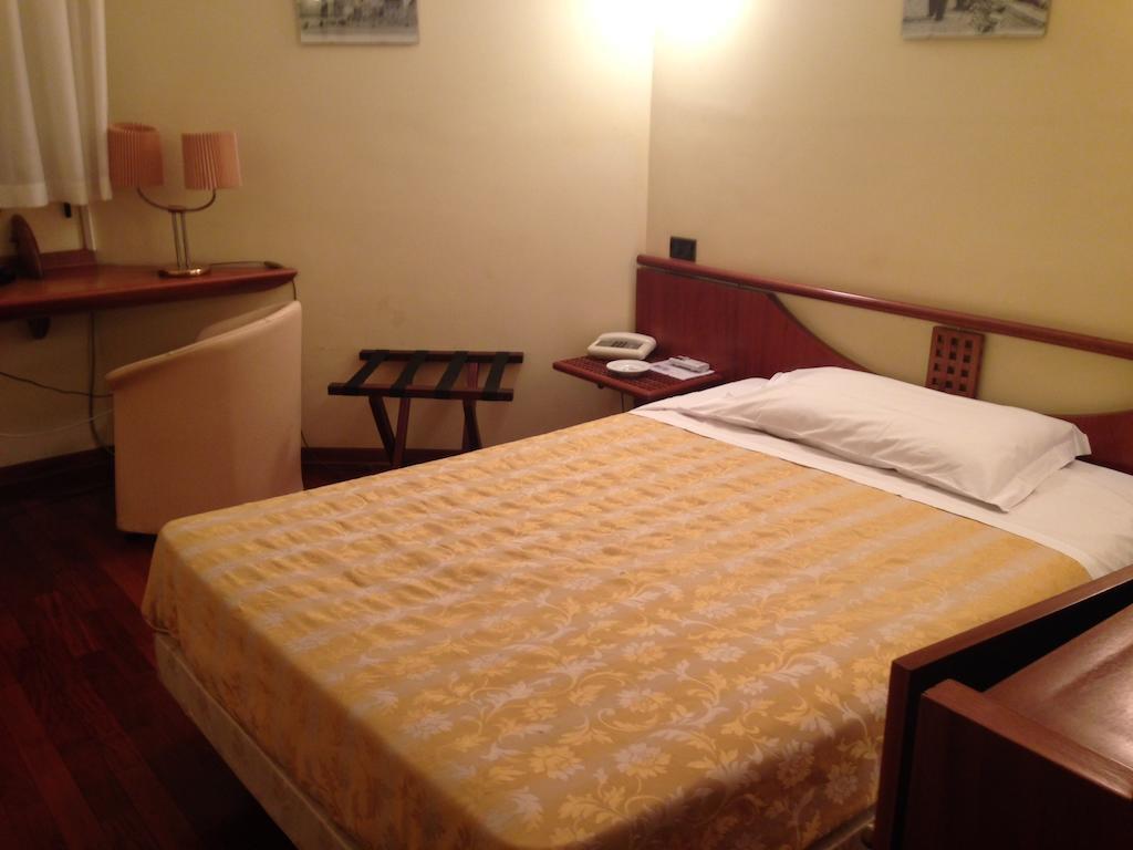 Hotel Sirenella Меле Стая снимка