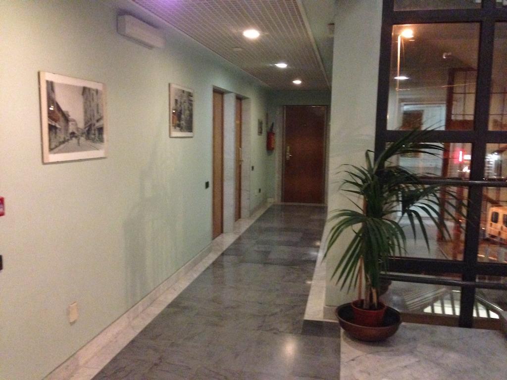 Hotel Sirenella Меле Екстериор снимка